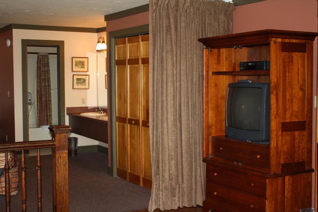 Outback Roadhouse Motel & Suites Branson Room photo
