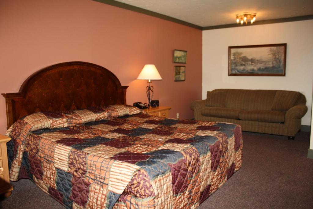 Outback Roadhouse Motel & Suites Branson Room photo